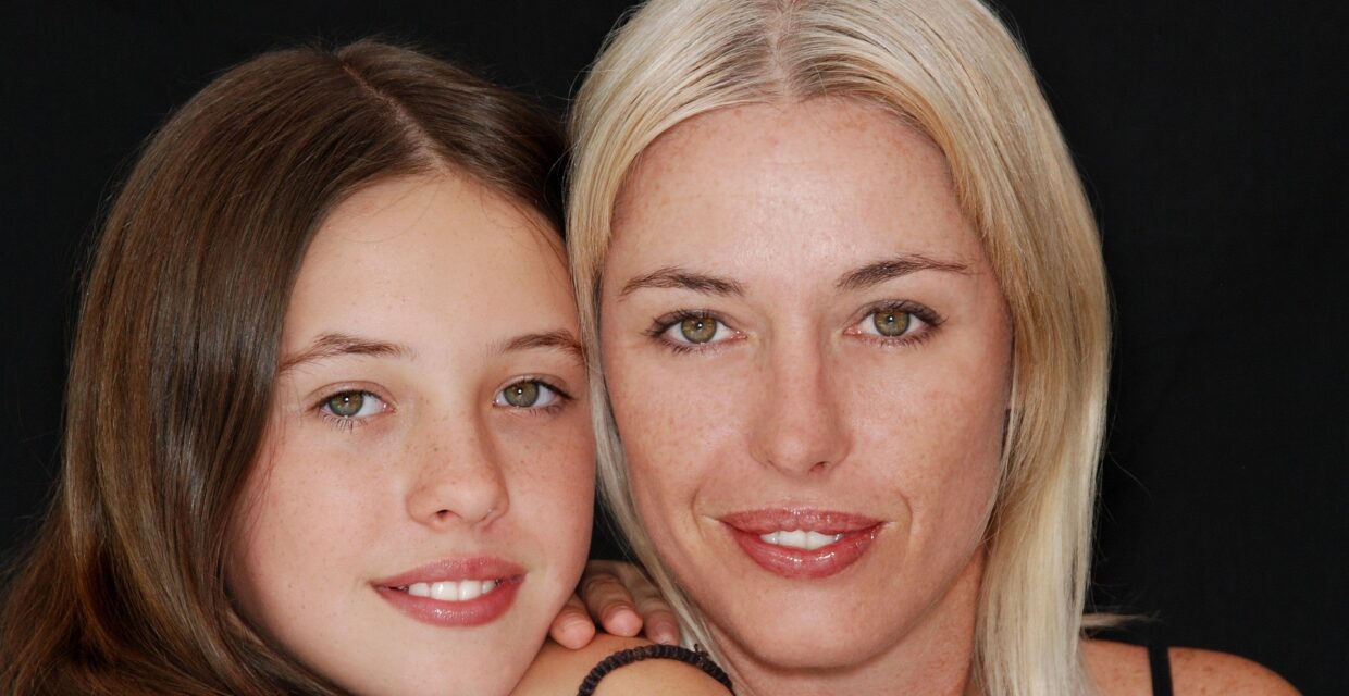 Estudos indicam impacto positivo de relações parentais na saúde adulta e efeitos dos traumas infantis na regulação emocional