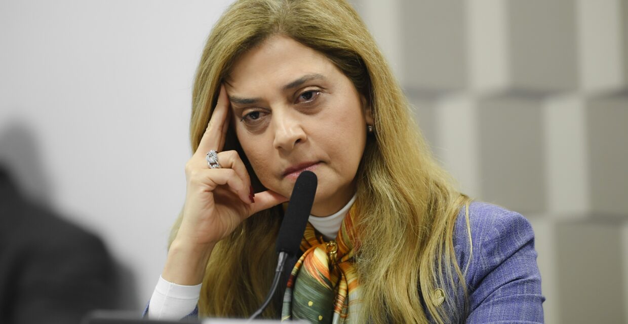 Ministro do STF autoriza presidente do Palmeiras a não comparecer à CPMI do INSS