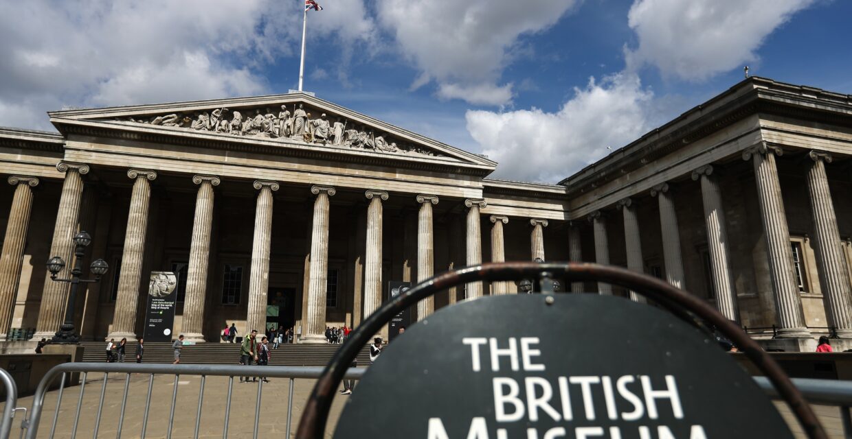 Museu Britânico Atualiza Terminologia Histórica e Gera Debate Sobre Representação Geográfica