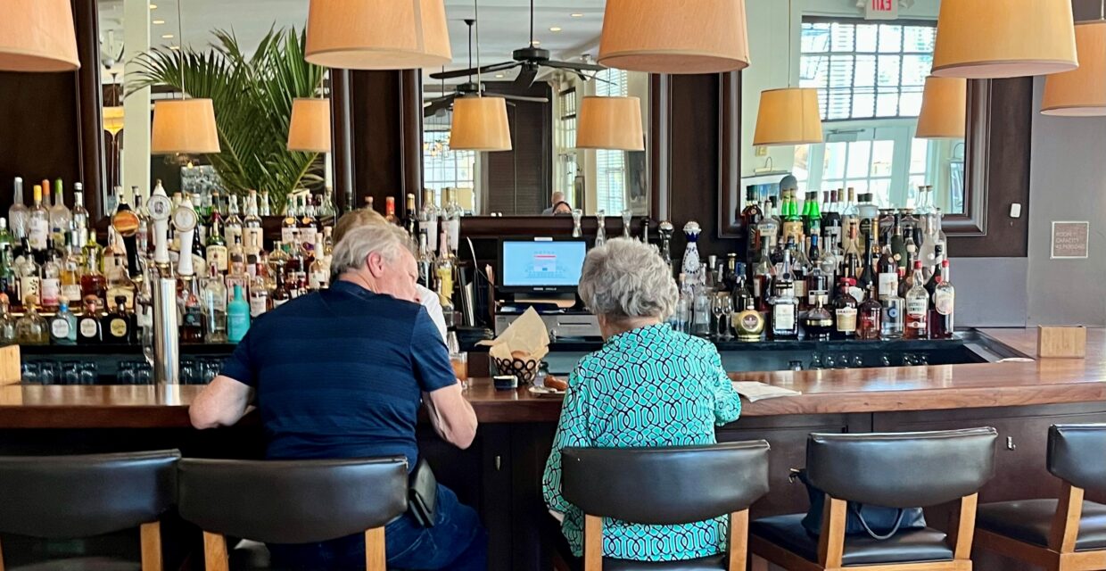 Estudo indica redução de sintomas depressivos entre idosos na última década na Finlândia