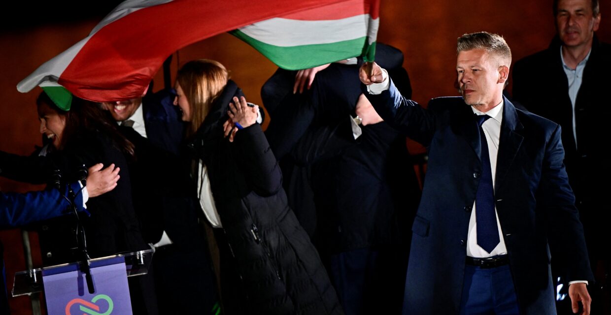 Hungria encerra 16 anos de governo de Viktor Orbán com vitória da oposição e reforço da integração europeia