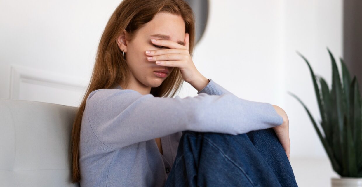 Pesquisa Global Revela Persistência de Visões Tradicionais sobre Gênero entre Jovens