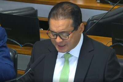 Senado antecipa sabatina de Jorge Messias para 28 de abril na CCJ