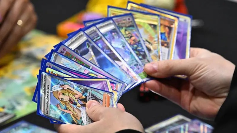 Valorização das cartas Pokémon impulsiona aumento de roubos em lojas no Reino Unido