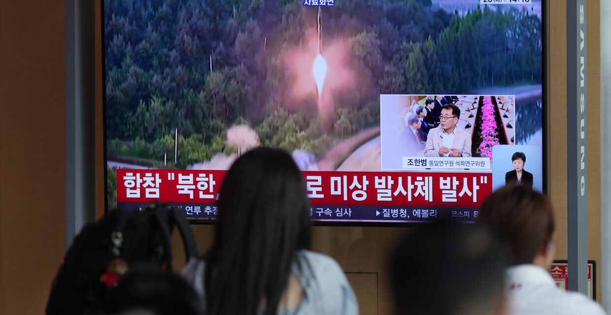 Coreia do Norte realiza novo disparo de mísseis balísticos no Mar Amarelo
