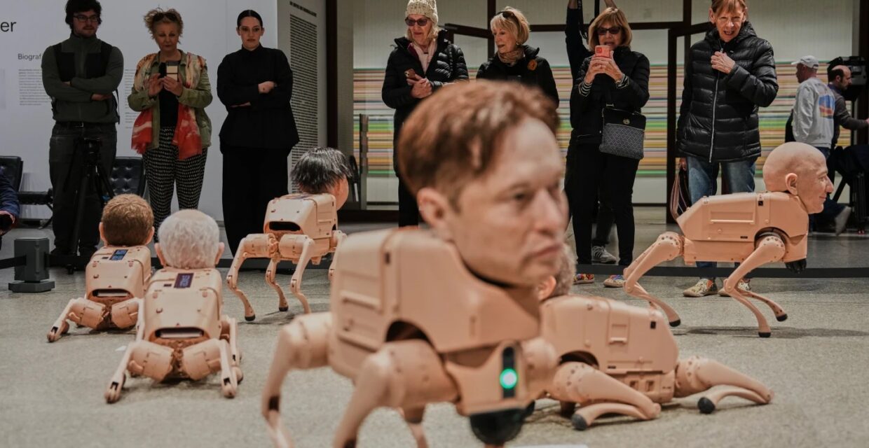 Exposição em Berlim apresenta cães-robôs com rostos de líderes tecnológicos e artísticos em instalação interativa