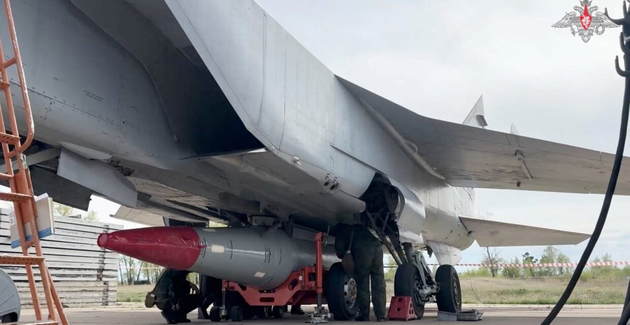 Rússia realiza ampla simulação com mísseis nucleares e destaca importância da tríade estratégica