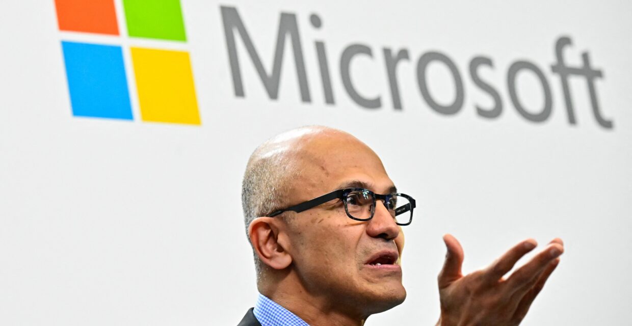 Satya Nadella destaca papel da Microsoft no desenvolvimento e financiamento da OpenAI durante julgamento envolvendo Elon Musk