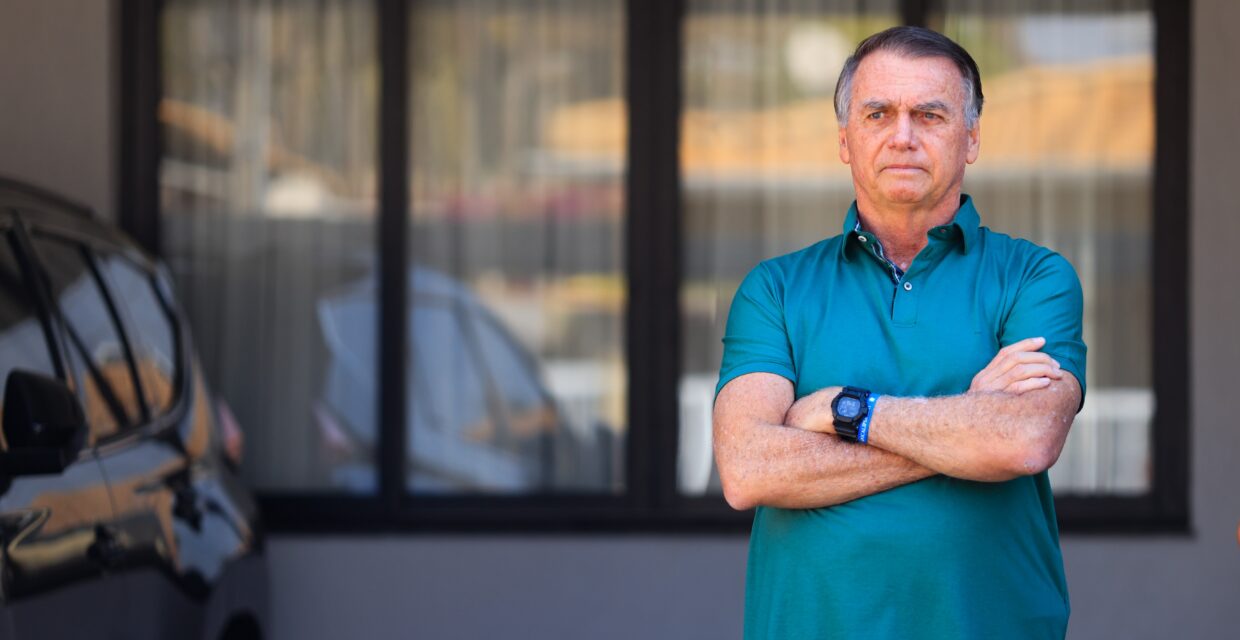 Polícia Civil do DF solicita ao STF depoimento de Bolsonaro sobre arma apreendida em blitz
