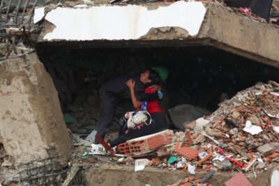Análise comparativa entre os recentes terremotos no Japão e na Venezuela