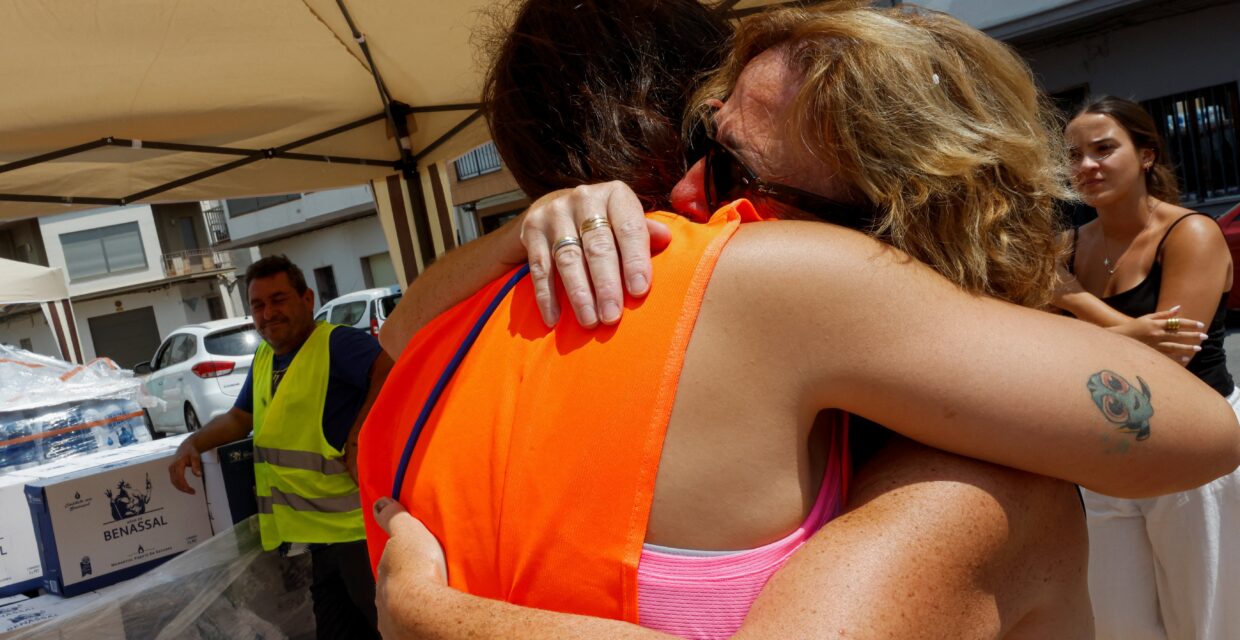 Espanha libera moradores após avanço no controle dos incêndios florestais em Madri e Ávila