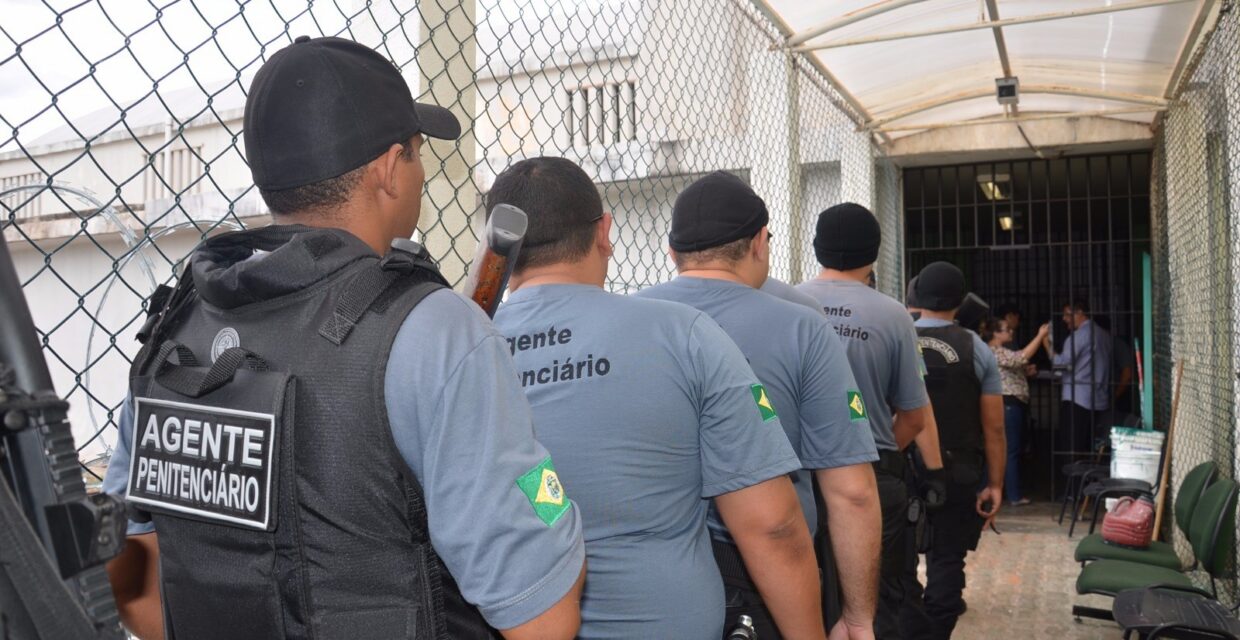 Governo do Ceará autoriza concurso com mínimo de mil vagas para agentes penitenciários