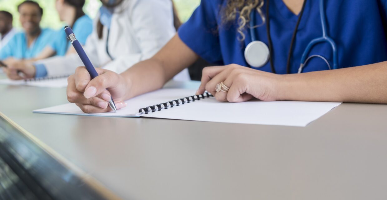 Início das inscrições para o Enamed 2026 com possibilidade de uso da nota em residência médica