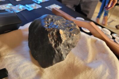 Meteorito Santa Filomena integra acervo do Museu Nacional e revela informações sobre a formação do sistema solar