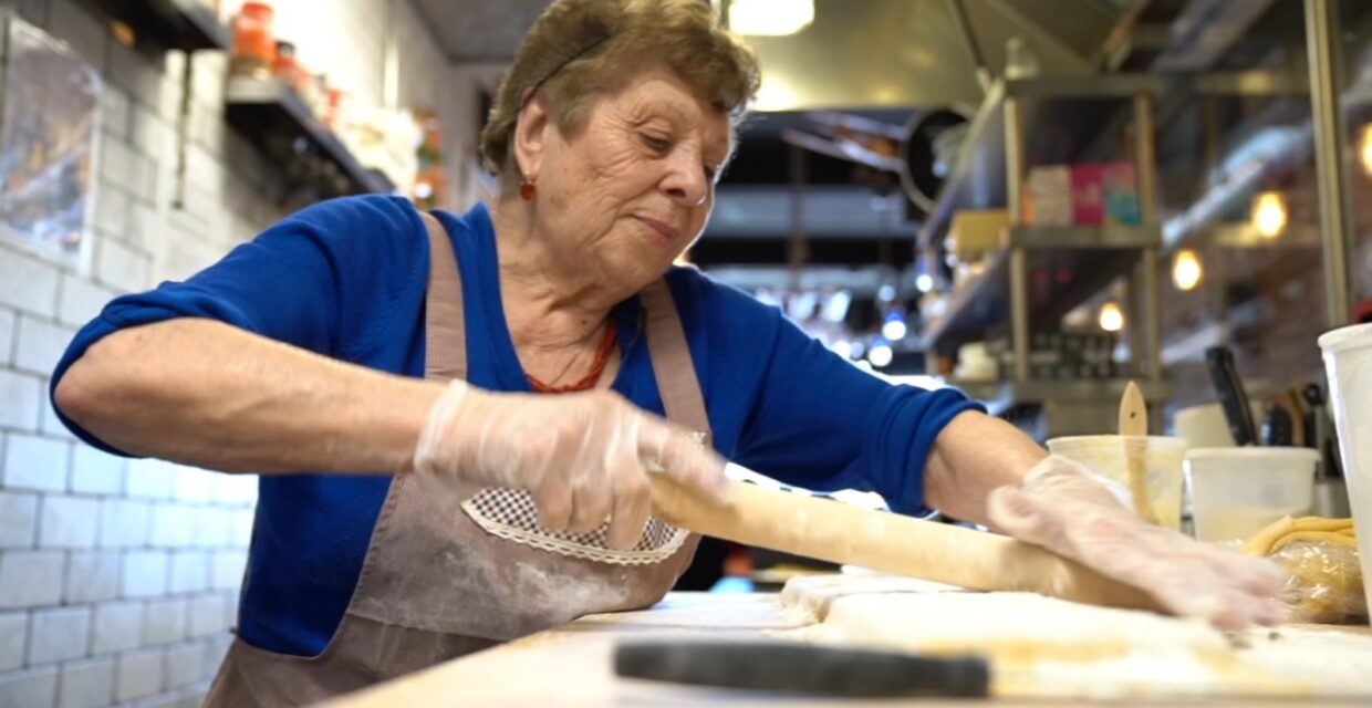 Projeto nos EUA valoriza avós como protagonistas da gastronomia multicultural