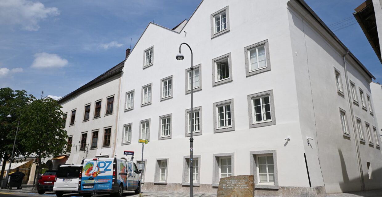 Áustria inaugura delegacia na casa natal de Hitler para reduzir simbolismo neonazista