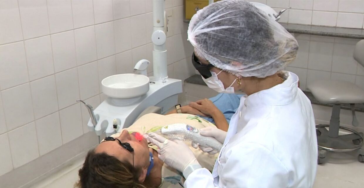 PUC-Campinas confirma eficácia do laser de baixa potência na recuperação do paladar pós-Covid-19