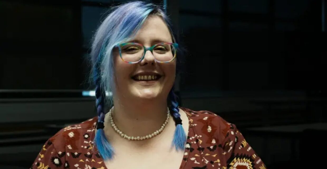 Transição de carreira: de professora a líder no setor de videogames independentes no Reino Unido